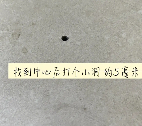 长武瓷砖空鼓维修公司专业解答在瓷砖铺贴过程中，如果砂料搅拌不均匀，将会带来以下问题